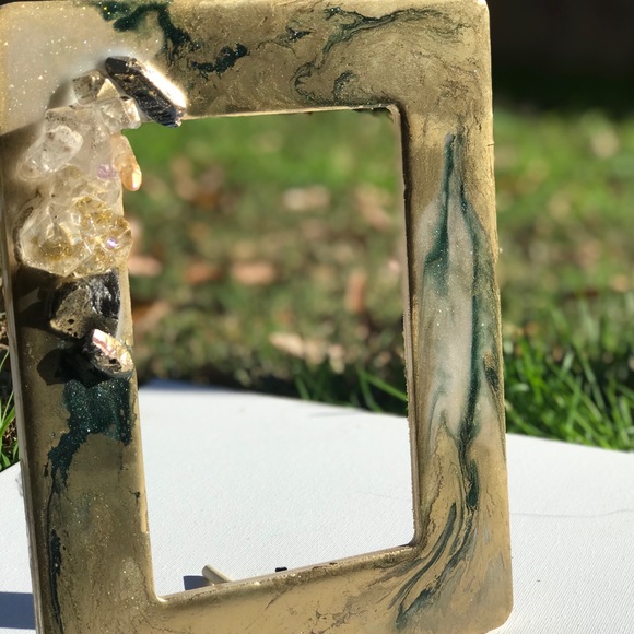 Resin Geode Frame - Picture 2 of 4